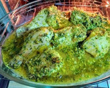 Foto del paso 6 de la receta: Pollo en salsa verde al horno con patatas y especias
