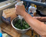 Une image de l'étape 3 de Buñuelos de verduras (farçous aveyronnais, centre de la France).
