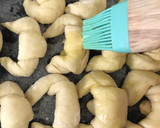 Foto del paso 4 de la receta: Medialunas de manteca fáciles
