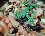 Hình bước làm 4 của món Dưa chua xào thịt ba rọi