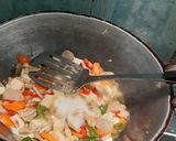 Foto langkah ke 6 dari resep Bihun goreng singapura warna warni.