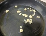 Foto del paso 4 de la receta: Revuelto de brócoli con patatas y trompeta amarilla y raya rebozada