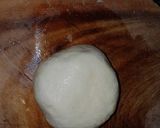 A picture of step 6 of Aloo paratha.