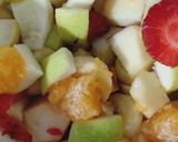 A picture of step 3 of Chunky fruit chat.