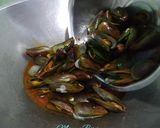 Foto langkah ke 3 dari resep Kerang Hijau Bumbu Pedas.