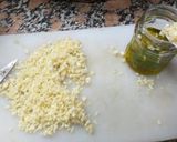 Foto del paso 3 de la receta: Ajos en aceite y albahaca
