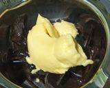 Foto langkah ke 1 dari resep Fudgy Brownies Triple Chocolate.