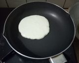Foto langkah ke 4 dari resep Pancake dengan Pisang dan Sirup Karamel.