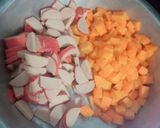 Foto langkah ke 1 dari resep Sop Merah Sosis.
