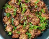 A picture of step 4 of Balsamic Chicken..