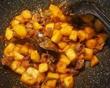 Foto langkah ke 3 dari resep Sambal goreng kentang ampela.