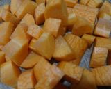 Hình bước làm 1 của món Sườn non nấu đậu