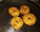 A picture of step 5 of Samak rice medu vada with jhol aloo.