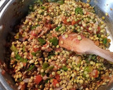 Foto del paso 4 de la receta: Lentejas guisadas con verduras y alitas de pollo, al chun chun