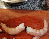 Foto del paso 2 de la receta: Rabas y langostinos empanados