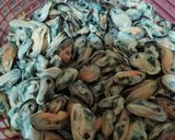 Foto langkah ke 1 dari resep Tumis kerang sederhana.