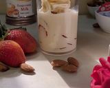 A picture of step 2 of Strawberry banana smoothie.