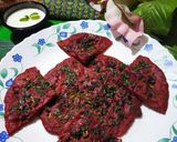 A picture of step 2 of Beetroot Chilla.
