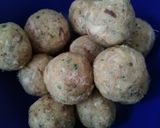 A picture of step 2 of Canned Tuna Meatballs in Tomato Sauce.