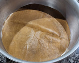 Foto del paso 3 de la receta: Bizcochuelo de vainilla con almidón de maíz (22 cm)