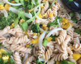 Foto del paso 2 de la receta: Pasta integral con verduras 🌽