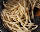 Foto del paso 6 de la receta: Maccheroni al ferreto al toque de ajo y guindilla