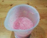 A picture of step 2 of Strawberry Smoothie 🍓🍹🍓.