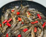 Hình bước làm 2 của món Cá Bống Đồng Kho Cay