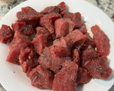Foto del paso 1 de la receta: Ragú de ternera desmechado