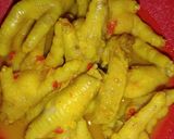 Foto langkah ke 2 dari resep 11. Ceker Bumbu kuning.