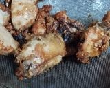 Foto langkah ke 3 dari resep Ayam goreng ketumbar bawang.