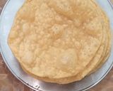 A picture of step 2 of Chick peas potato halwa poori.