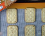 รูปขั้นตอนการทำที่ 2 ของ ขนมปังกรอบหมูหยองเบคอน ง่ายๆ ใน 5 ขั้นตอน / 5 steps to make Shredded Pork Bacon Biscuit