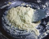 मिल्क पावडर बर्फी (milk powder barfi recipe in marathi) रेसिपी स्टेप 2 फोटो 