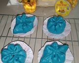 Foto langkah ke 6 dari resep Bakpao Bunga Telang (No Mikser).