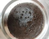 A picture of step 4 of Oreo biscuits cake.