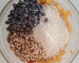 Foto del passaggio 2 della ricetta Girelle di strudel alle pesche e mango senza glutine