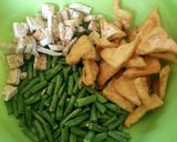 Foto langkah ke 1 dari resep Lodeh Putihan Tahu Tempe.