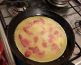 Foto del paso 2 de la receta: Huevos revueltos con mortadela