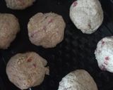 Foto del paso 4 de la receta: Bollitos integrales de queso y salame