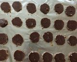 Foto del paso 6 de la receta: Galletas de chocolate y nuez
