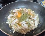 Foto del paso 3 de la receta: Calabacín relleno de col, cebolla y champiñones