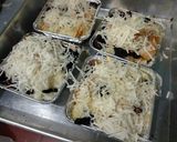 Foto langkah ke 3 dari resep Bread pudding with tiramisu sauce.