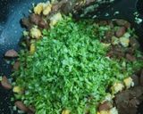 Foto langkah ke 4 dari resep Nasi goreng brokoli telur.