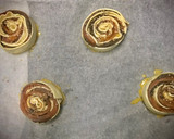 Foto del paso 7 de la receta: Rosas hojaldradas de salmón marinado con tapenade casero & ensalada de mango y feta —Cena Cookpad—