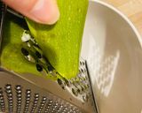 A picture of step 1 of Zucchini Pie 🥧.