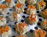รูปขั้นตอนการทำที่ 5 ของ ขนมจีบแครอทไก่ (Chicken Carrot Shumai)