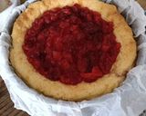 Foto del paso 12 de la receta Tarta de queso y fresas con base de red Velvet y crumble de almendras (sin gluten)