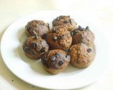 A picture of step 5 of Delicious Peach Cranberry Muffin.