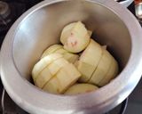 A picture of step 1 of Matar wala baingan ka bharta without onion.